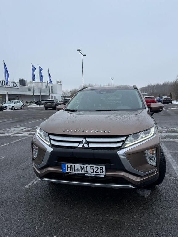 Gebraucht Mitsubishi Eclipse Cross Diamant Edition 163 PS (119 kW) 2019 Braun SUV