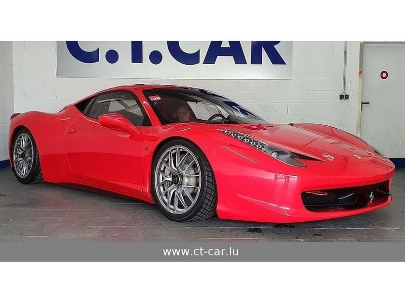 Second-hand Ferrari 458 570 CP (419 kW) 2012 Roșu