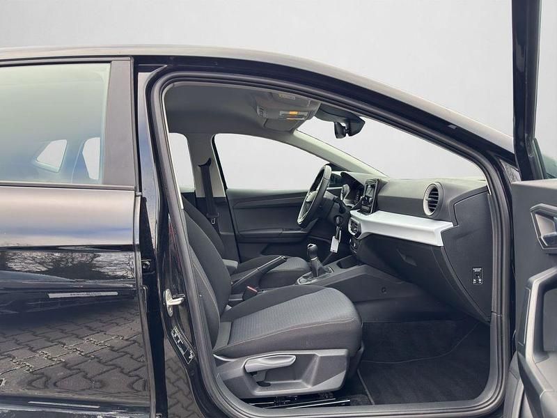 Gebraucht Seat Ibiza Style 116 PS (85 kW) 2024 Midnight schwarz metallic (metallic) Limousine