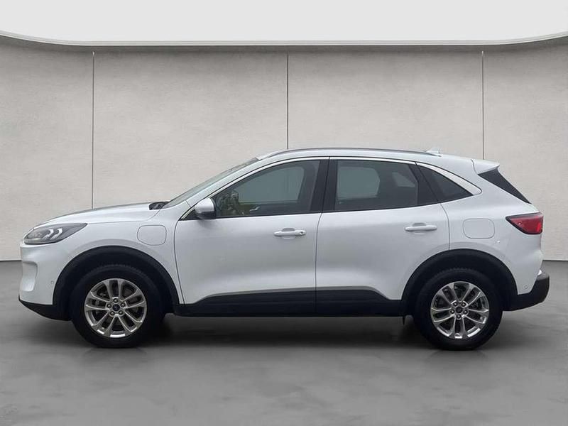 Gebraucht Ford Kuga Titanium 224 PS (164 kW) 2022 Weiß SUV