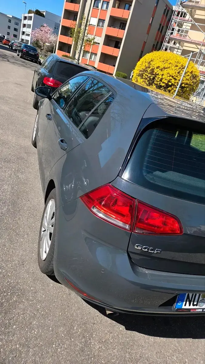 Gebraucht VW Golf VII 110 PS (80 kW) 2014 Grau Kleinwagen