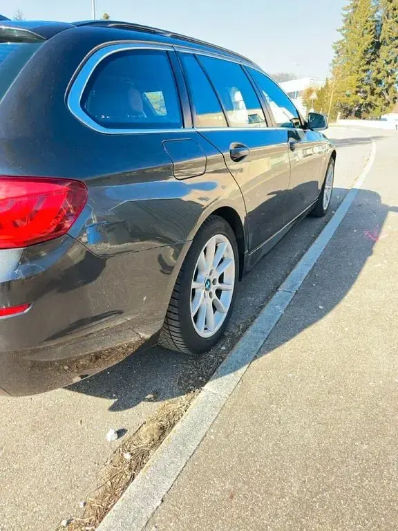 Gebraucht BMW 535 Basis 299 PS (219 kW) 2010 Schwarz Kombi