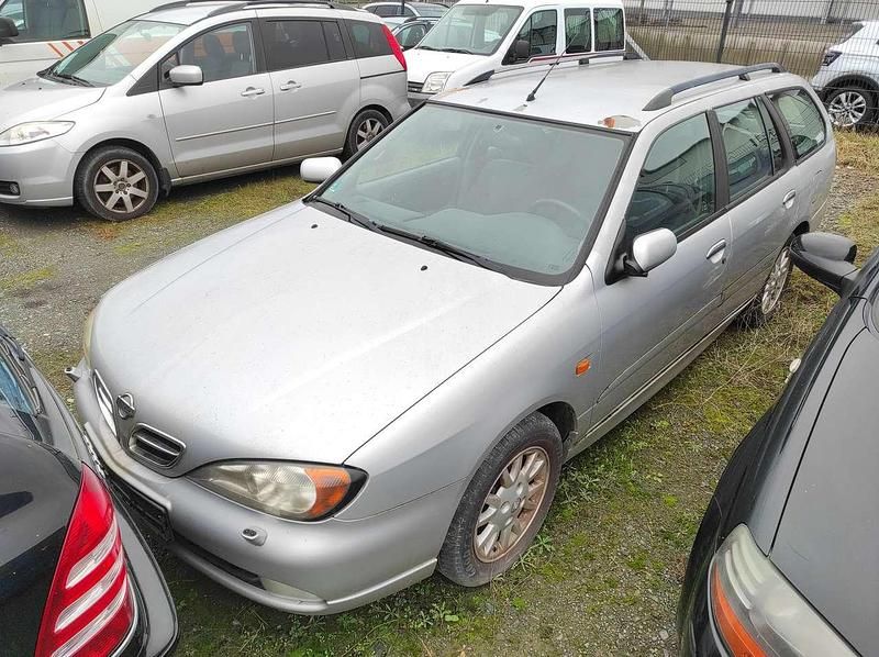Gebraucht Nissan Primera Comfort 114 PS (83 kW) 2001 Silber Kombi