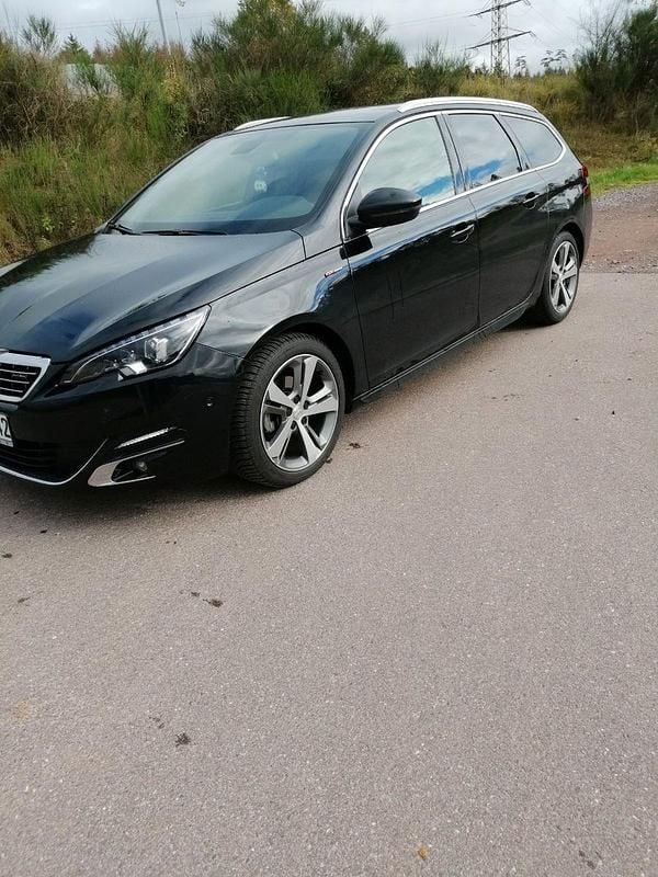 Schwarz Gebraucht 2017 Peugeot 308 GT-line Kombi | 10.250 € (Superpreis) - Bild 1/4
