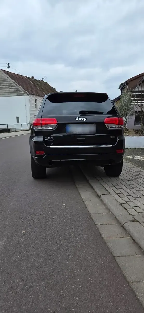 Gebraucht Jeep Grand Cherokee 269 PS (197 kW) 2013 Schwarz SUV