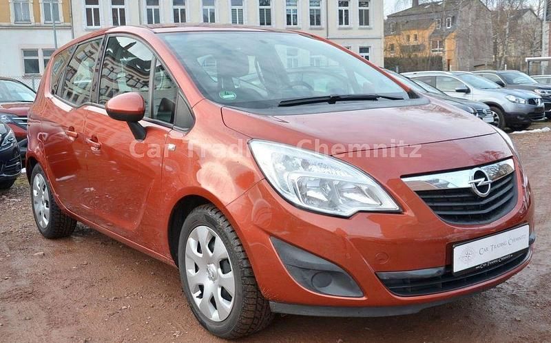 Gebraucht Opel Meriva Edition 101 PS (74 kW) 2012 Orange Van / Kleinbus