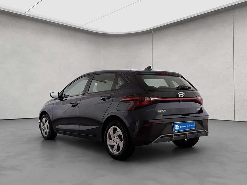 Gebraucht Hyundai i20 Select 79 PS (58 kW) 2024 Auora grey Kleinwagen