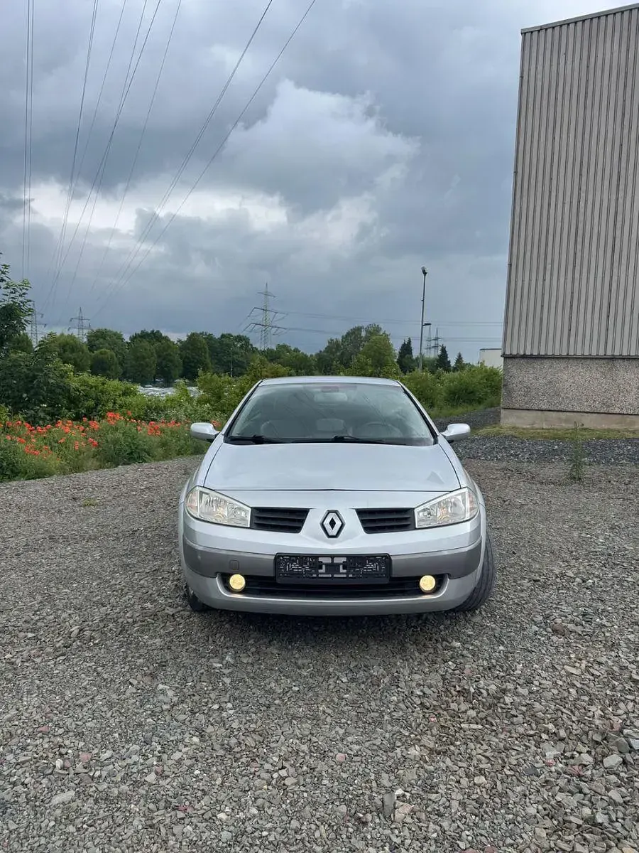 Gebraucht Renault Mégane Cabriolet Authentique 111 PS (81 kW) 2005 Grau Cabrio