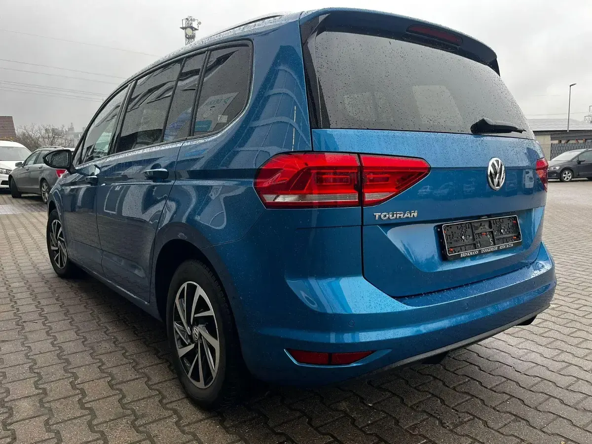 Używany VW Touran Join 116 KM (85 kW) 2019 Niebieski Minivan