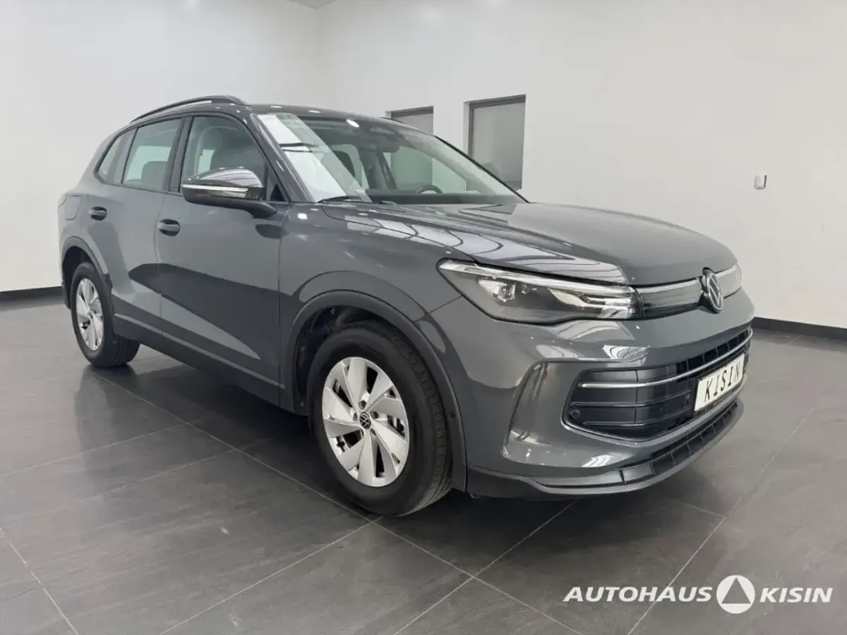Gebraucht VW Tiguan Life 150 PS (110 kW) 2025 Grau SUV