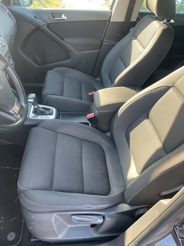 Gebraucht VW Tiguan 140 PS (102 kW) 2010 Grau SUV