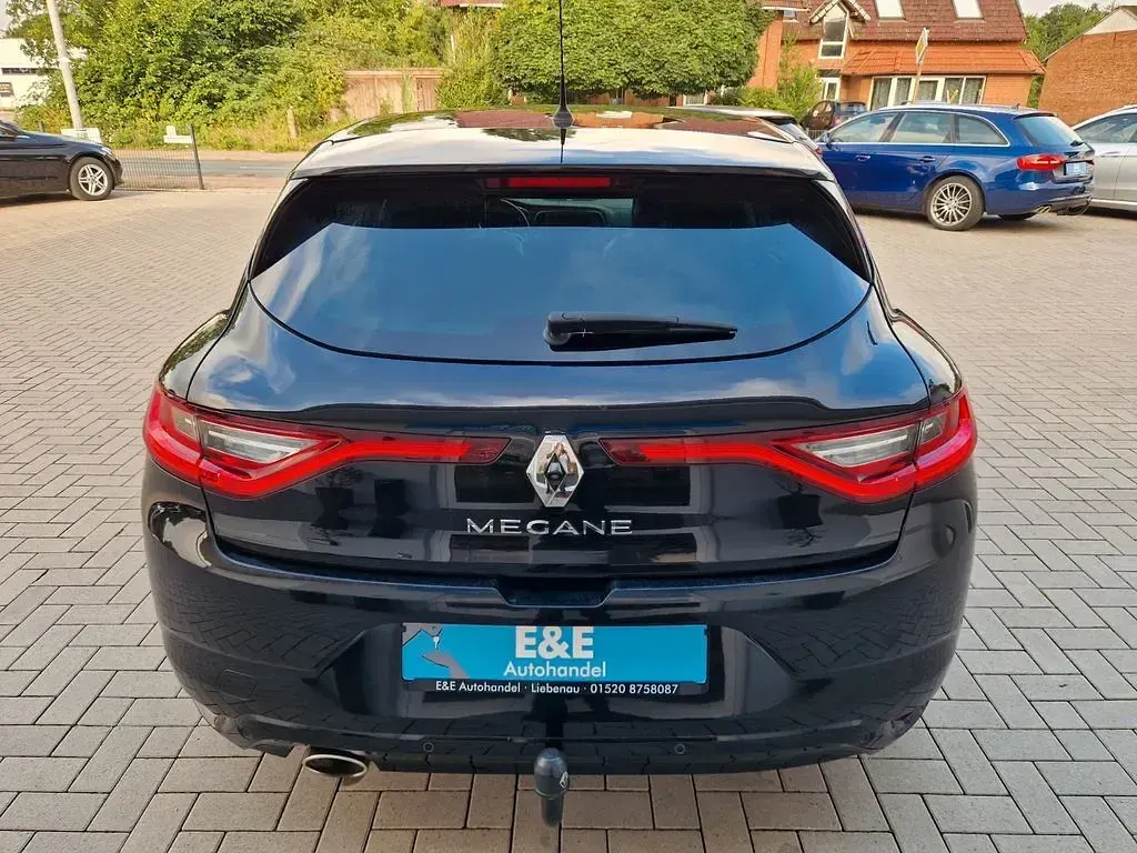 Gebraucht Renault Mégane IV Bose Edition 131 PS (96 kW) 2017 Schwarz Limousine