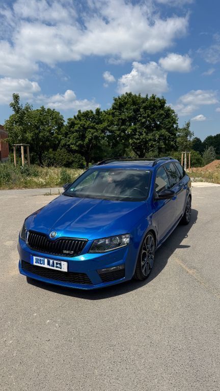Blau Gebraucht 2014 Skoda Octavia RS Kombi | 15.399 € (Etwas zu teuer) - Bild 1/4