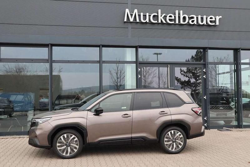 Brilliant bronze Neu 2025 Subaru Forester Platinum SUV | 48.995 € (Etwas zu teuer) - Bild 1/4