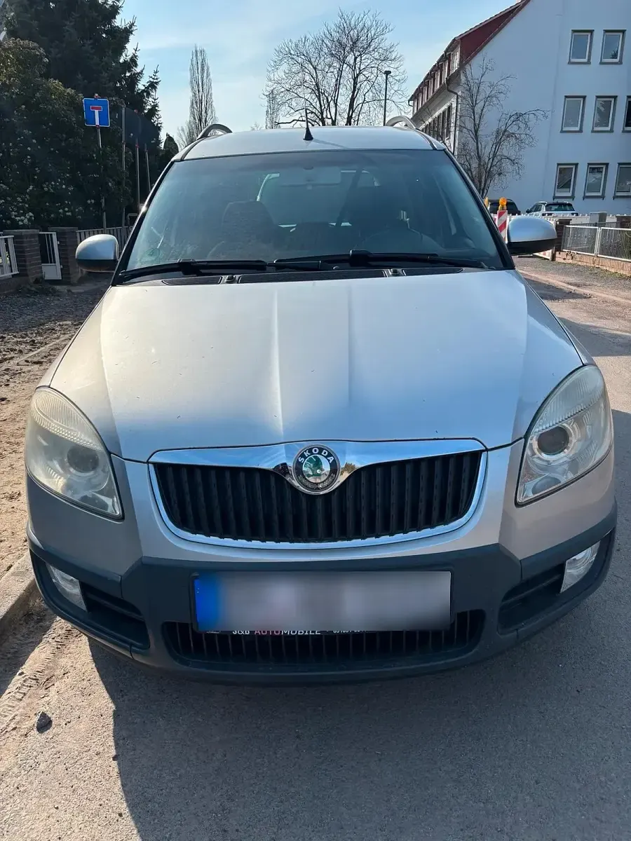 Gebraucht Skoda Roomster 105 PS (77 kW) 2007 Silber Van / Kleinbus