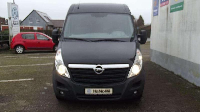 Pearl black (177l) Gebraucht 2017 Opel Movano Van | 13.800 € (Fairer Preis) - Bild 1/4