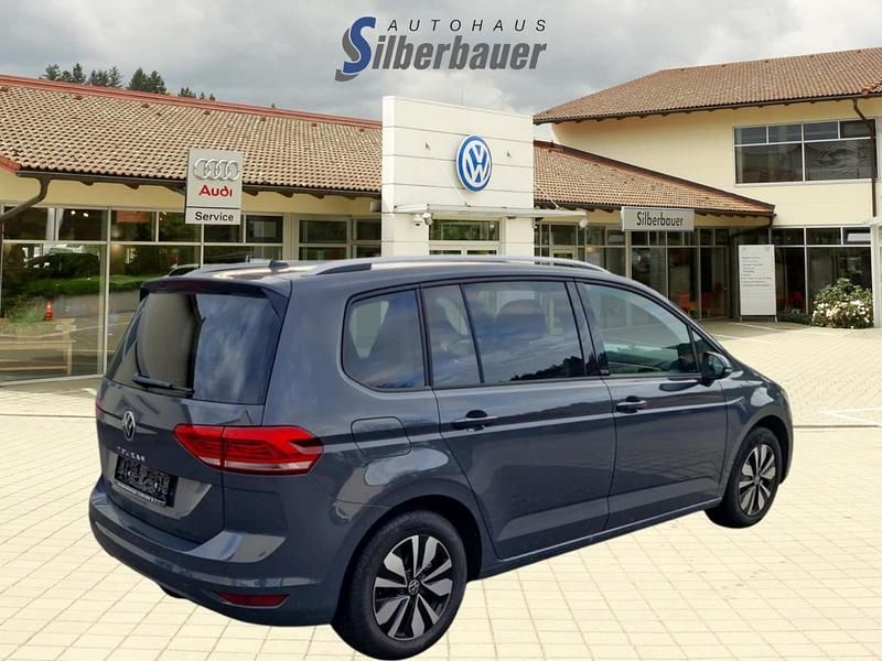 Gebraucht VW Touran Move 150 PS (110 kW) 2024 Van / Kleinbus