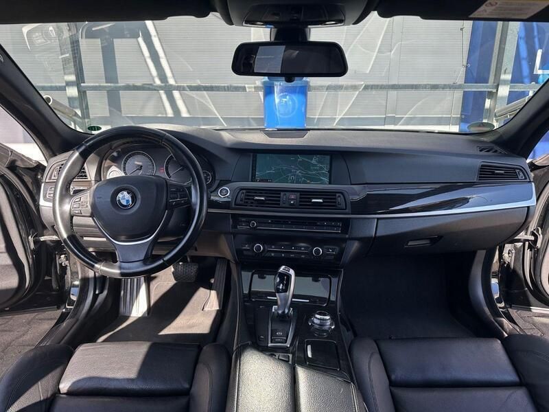 Schwarz Gebraucht 2011 BMW 520 Efficient Dynamics Limousine | 10.900 € (Etwas zu teuer) - Bild 1/4