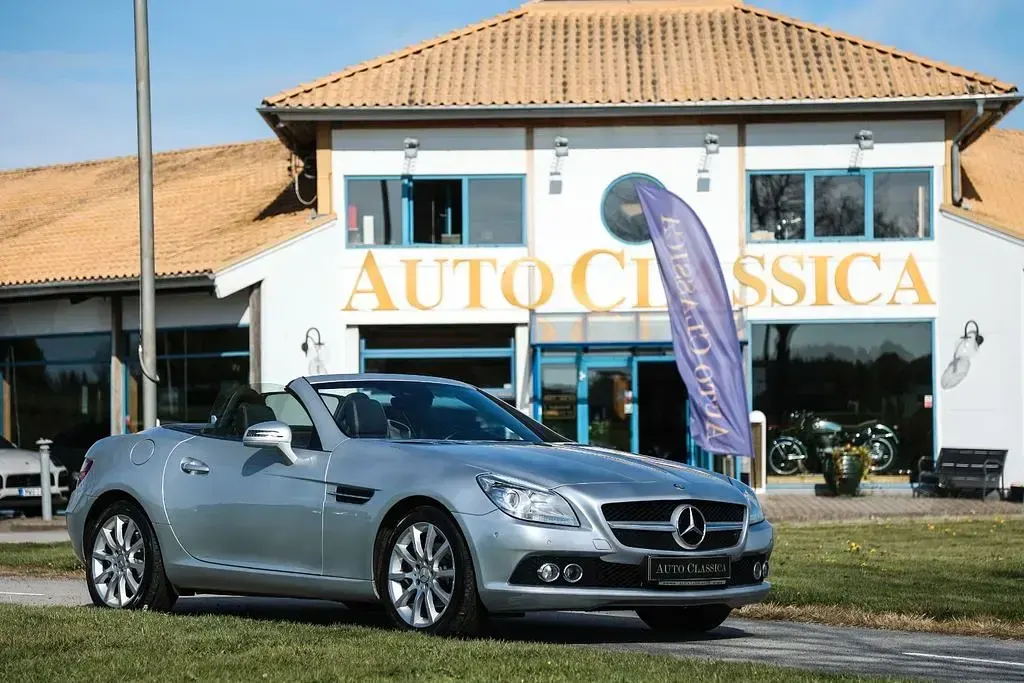 Gebraucht Mercedes SLK200 184 PS (135 kW) 2011 Silber Cabrio