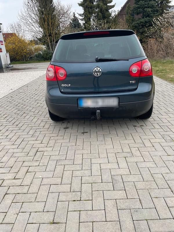 Gebraucht VW Golf V 122 PS (89 kW) 2007 Blau Limousine