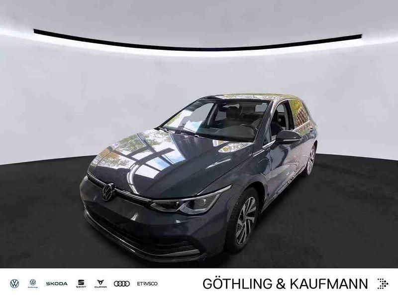 Delfingrau metallic Gebraucht 2021 VW Golf VIII Style Limousine | 25.430 € (Fairer Preis) - Bild 1/4