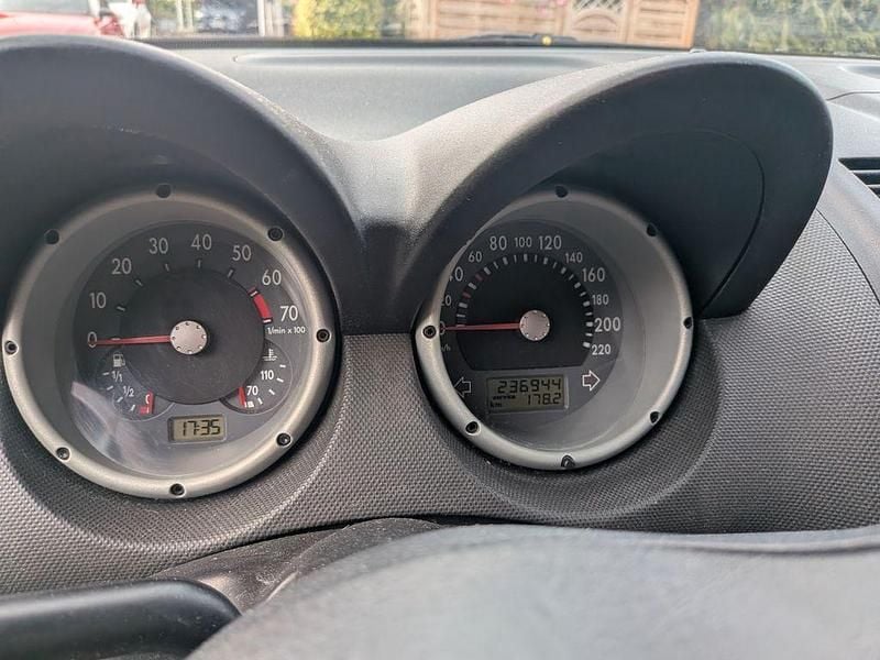 Second-hand VW Lupo 60 CP (44 kW) 2003 Argintiu Hatchback