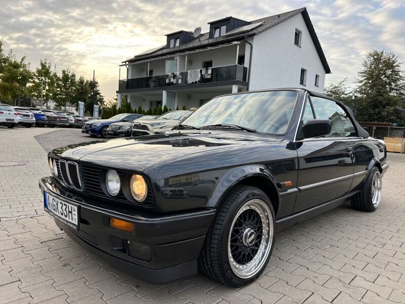 Schwarz Gebraucht 1993 BMW 320 Cabriolet M Sport Cabrio | 17.900 € - Bild 1/4