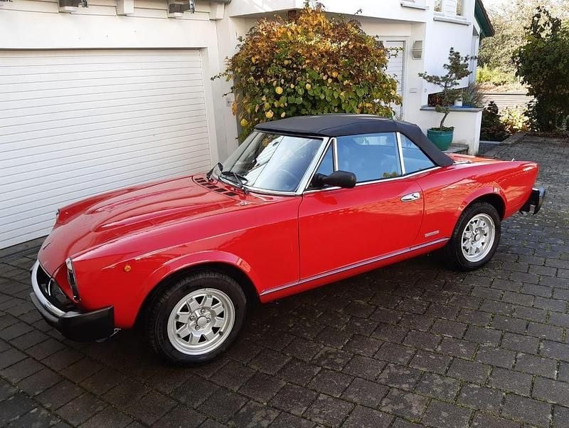 Gebraucht Fiat 124 105 PS (77 kW) 1984 Rot Cabrio