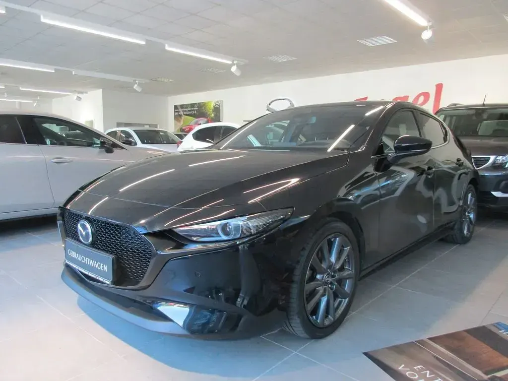Gebraucht Mazda 3 Selection 122 PS (89 kW) 2023 Schwarz Limousine