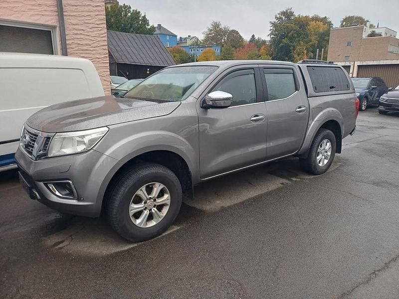 Grau Gebraucht 2016 Nissan Navara Acenta Abholung | 18.900 € (Guter Preis) - Bild 1/4