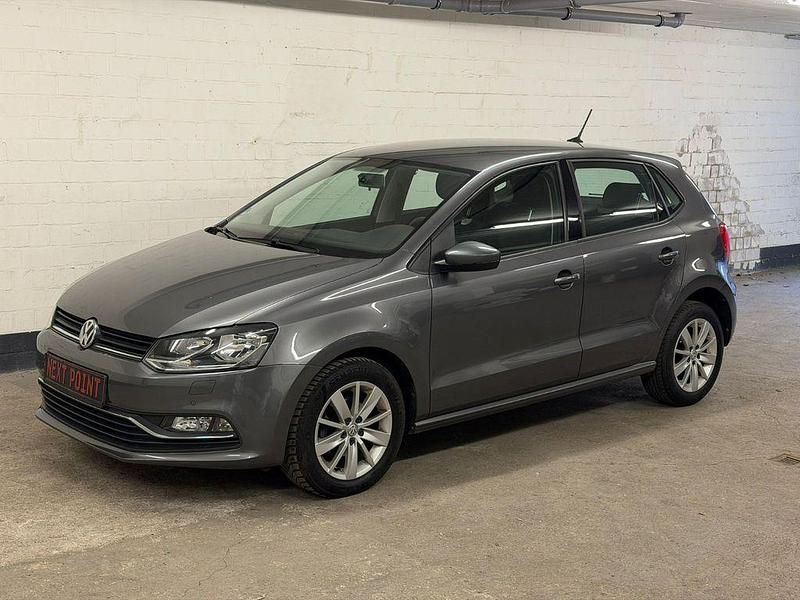 Gebraucht VW Polo Comfortline 90 PS (66 kW) 2016 Grau Limousine
