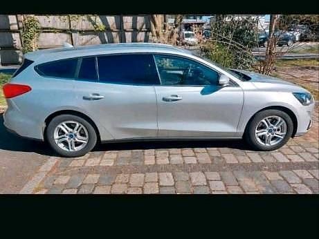 Gebraucht Ford Focus 125 PS (91 kW) 2021 Silber Kombi