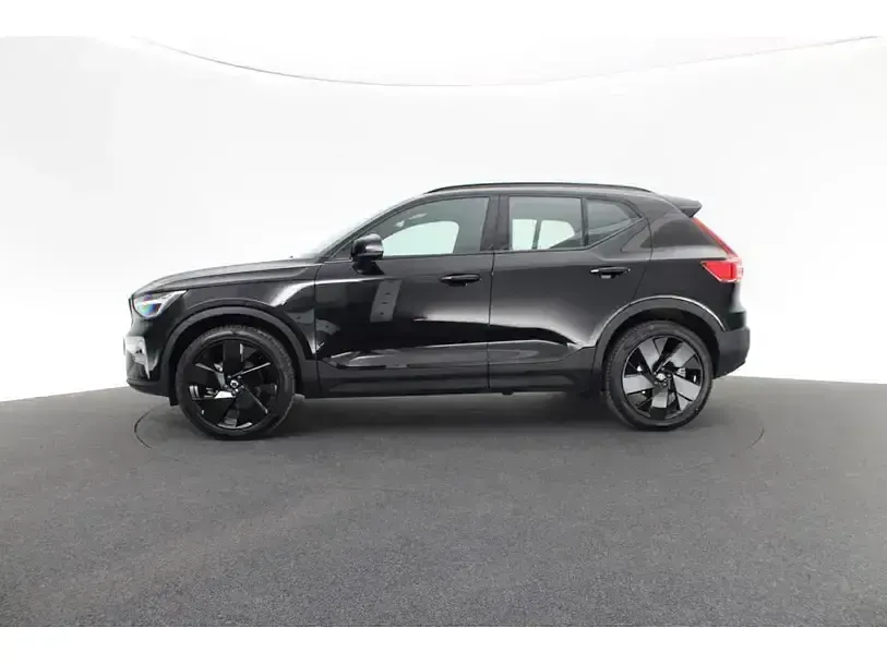 Gebraucht Volvo XC40 Plus 163 PS (119 kW) 2025 Schwarz SUV