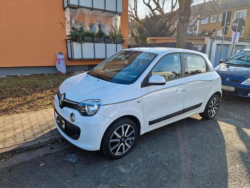 Second-hand Renault Twingo 71 CP (52 kW) 2016 Alb Hatchback