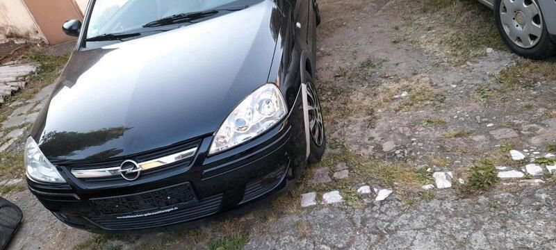 Schwarz Gebraucht 2005 Opel Corsa Kleinwagen | 1.790 € (Fairer Preis) - Bild 1/4