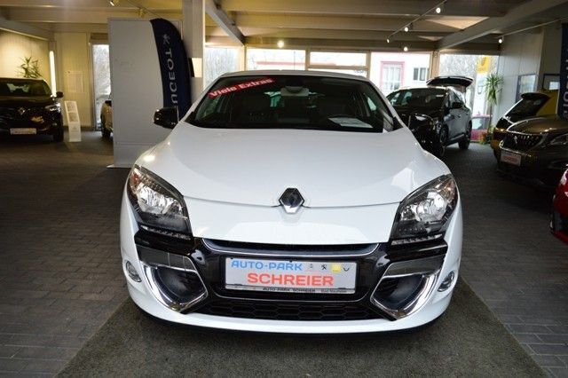 Gebraucht Renault Mégane Coupé Bose Edition 131 PS (96 kW) 2012 Weiß Coupé