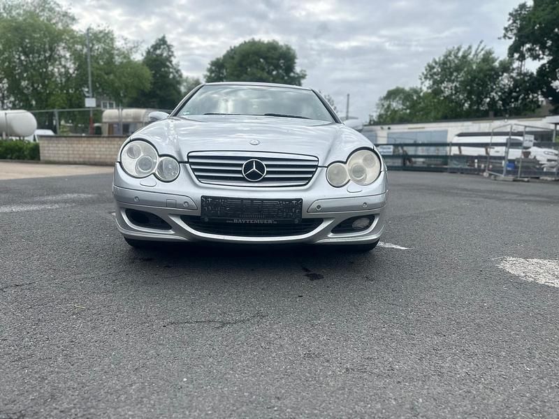 Silber Gebraucht 2007 Mercedes C180 Kleinwagen | 2.999 € (Superpreis) - Bild 1/4
