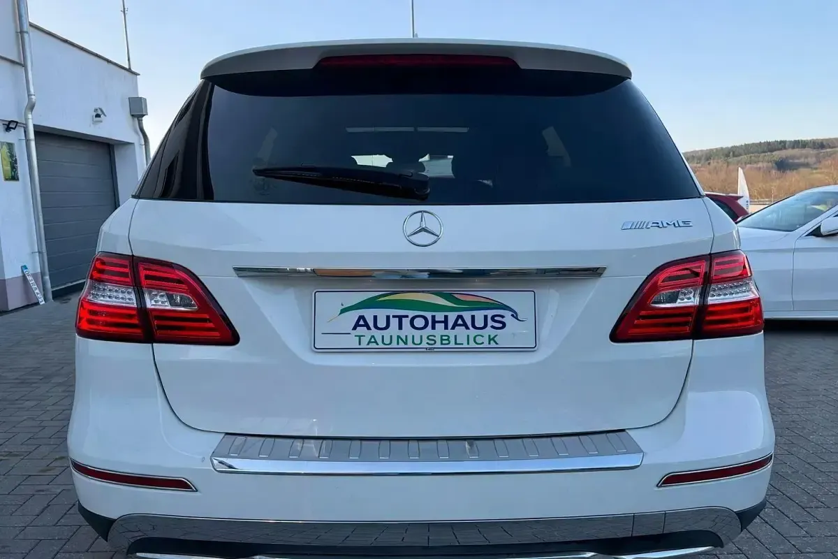 Gebraucht Mercedes ML350 306 PS (225 kW) 2013 Weiß SUV