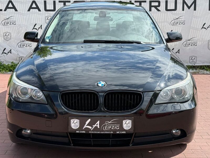 Schwarz Gebraucht 2006 BMW 523 Advantage Limousine | 6.980 € (Fairer Preis) - Bild 1/4