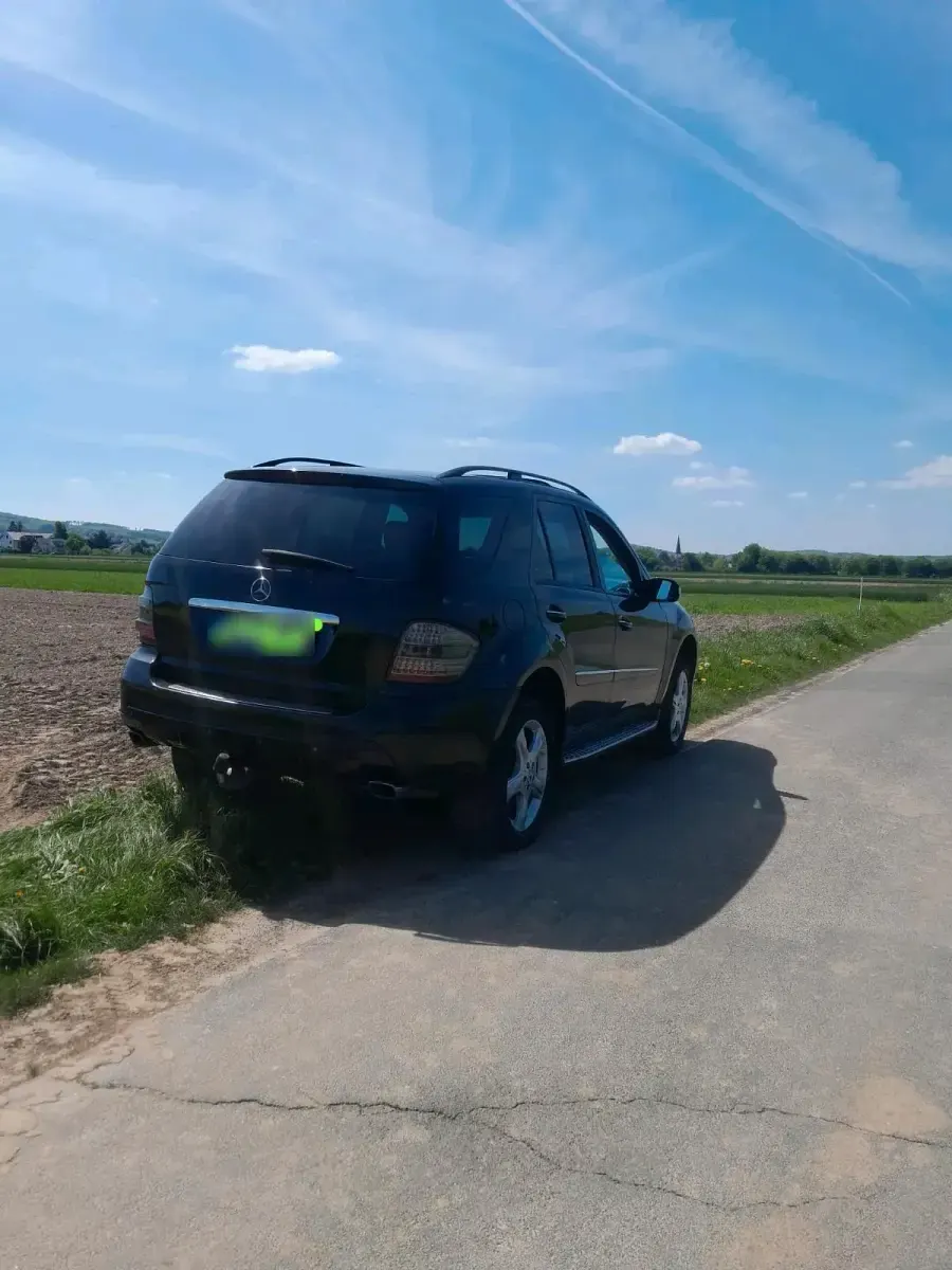 Gebraucht Mercedes ML420 310 PS (228 kW) 2007 Schwarz SUV