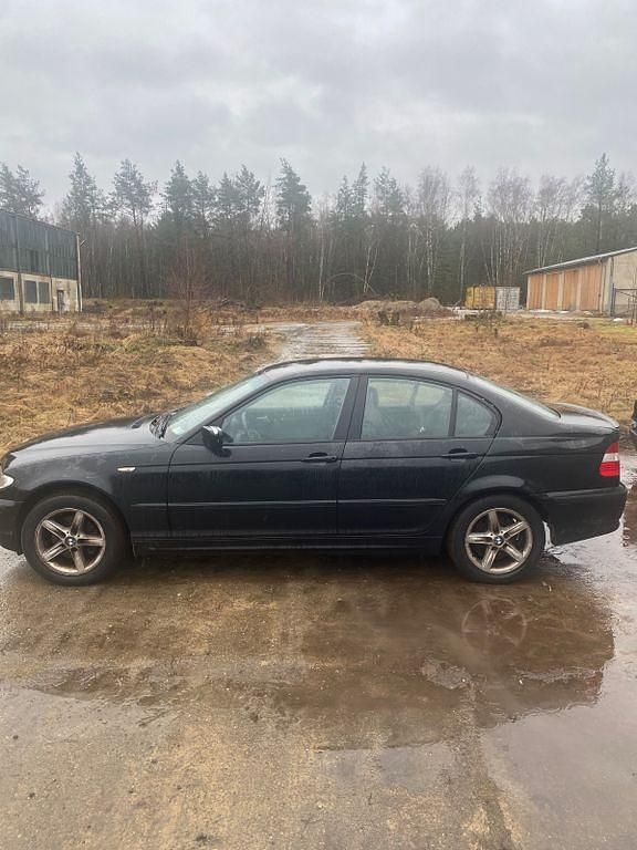 Gebraucht BMW 316 116 PS (85 kW) 2004 Schwarz Limousine