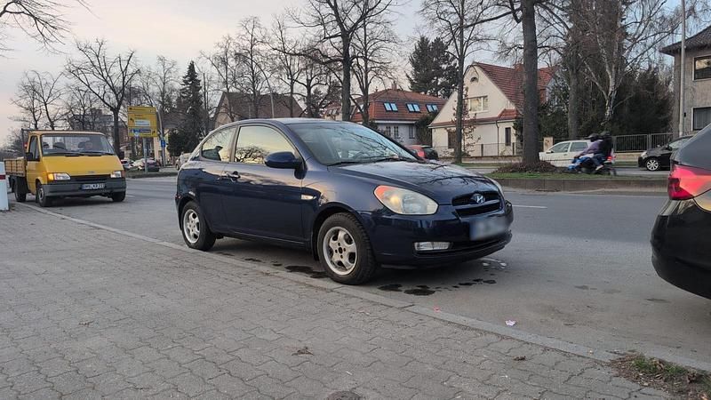 Gebraucht Hyundai Accent 97 PS (71 kW) 2007 Blau Coupé