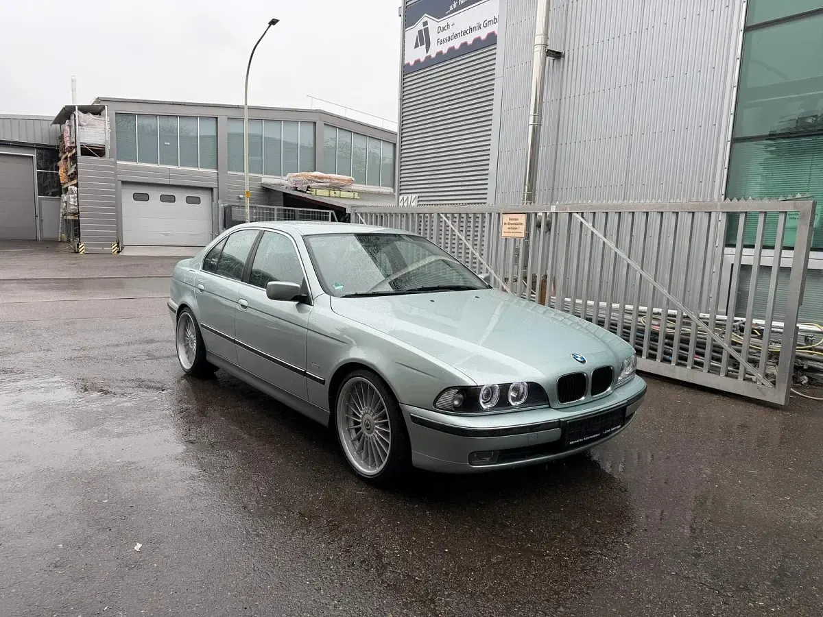 Gebraucht BMW 523 170 PS (125 kW) 1997 Grün Limousine