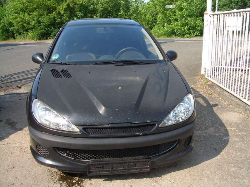 Schwarz Gebraucht 2005 Peugeot 206 Limousine | 350 € (Superpreis) - Bild 1/4