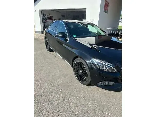 Gebraucht Mercedes C220 170 PS (125 kW) 2016 Obsidianschwarz  metalliclack Limousine