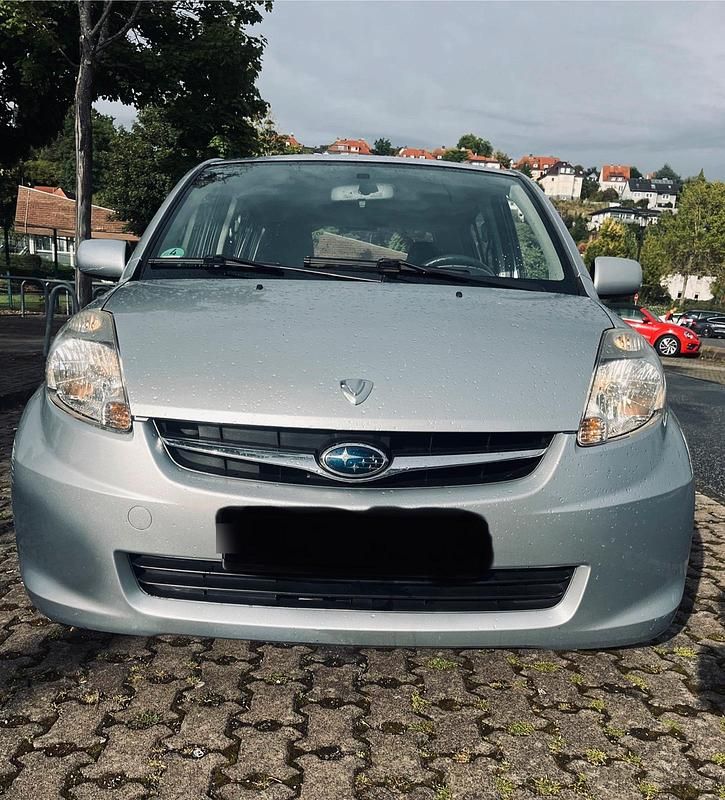 Silber Gebraucht 2009 Subaru Justy Kleinwagen | 2.350 € (Fairer Preis) - Bild 1/4