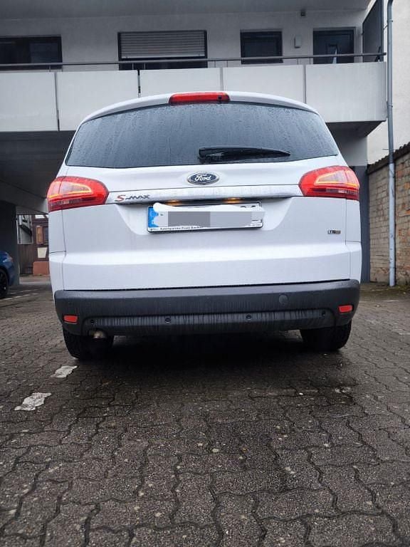 Gebraucht Ford S-MAX Titanium 140 PS (102 kW) 2010 Van / Kleinbus