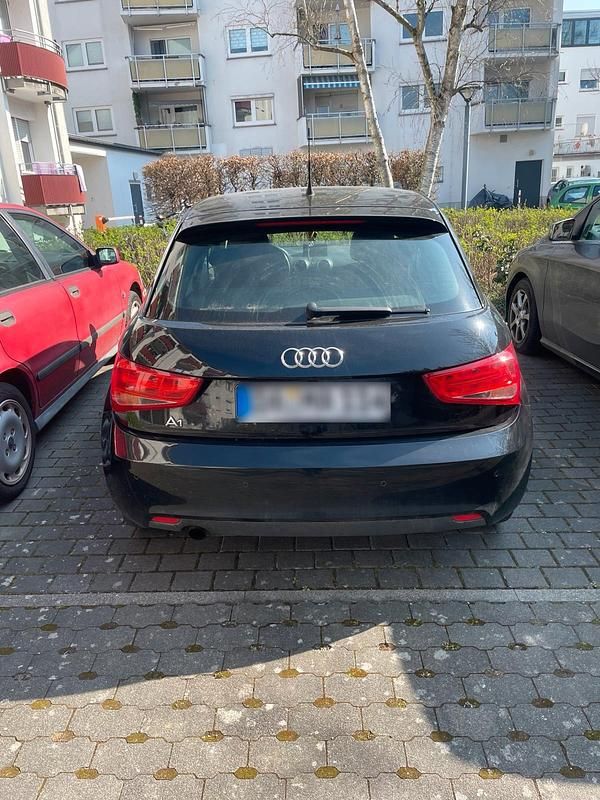 Gebraucht Audi A1 86 PS (63 kW) 2014 Schwarz Kleinwagen