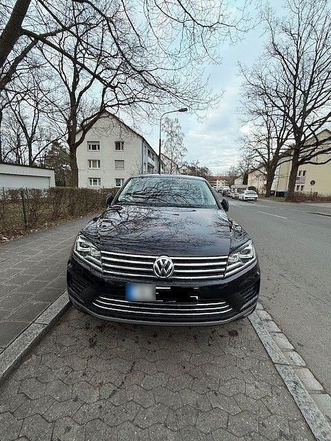 Gebraucht VW Touareg 204 PS (150 kW) 2015 Schwarz SUV