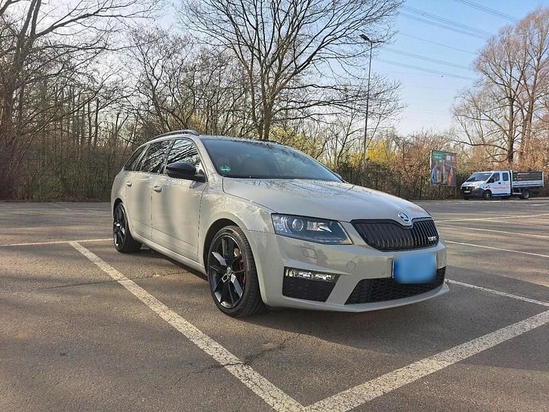 Gebraucht Skoda Octavia RS 185 PS (136 kW) 2016 Grau Kleinwagen